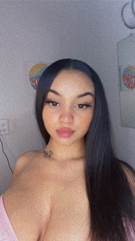 Foto desnuda filtrada de OnlyFans de Skyy