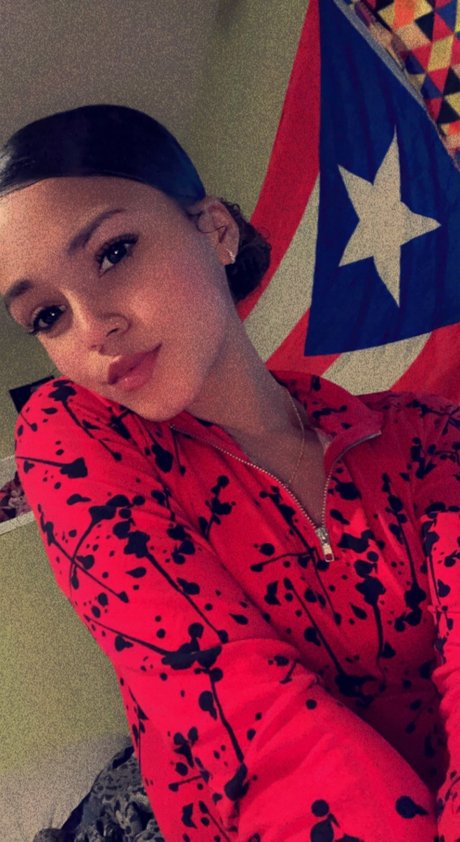 Foto desnuda filtrada de OnlyFans de Petite Sex Dmon 