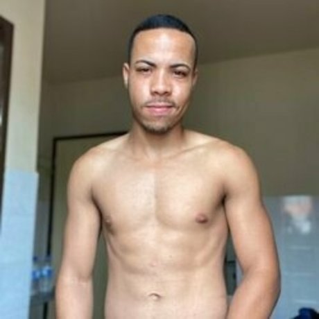 Foto desnuda filtrada de OnlyFans de Reinaldo Soares
