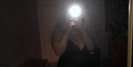 Foto desnuda filtrada de OnlyFans de Regina Philange