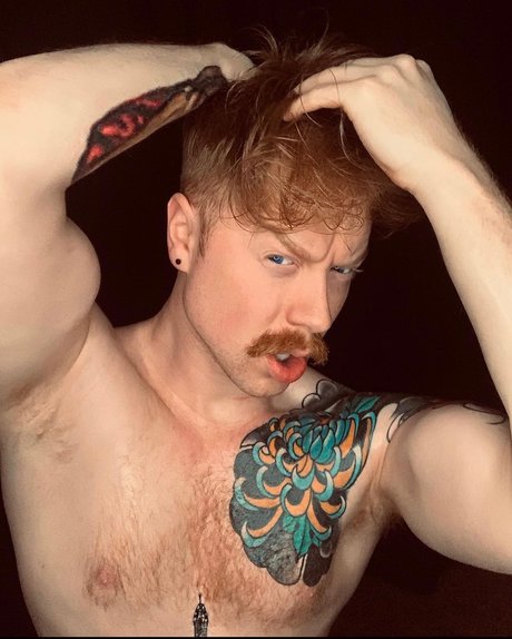 Foto desnuda filtrada de OnlyFans de Redhotmajor