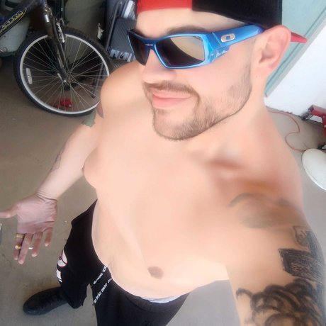 Foto desnuda filtrada de OnlyFans de J