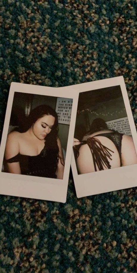 Foto desnuda filtrada de OnlyFans de Renee Curtis