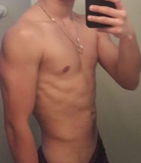 Foto desnuda filtrada de OnlyFans de Ray Brown