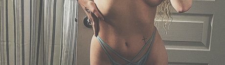 Foto desnuda filtrada de OnlyFans de Raven Phoenix
