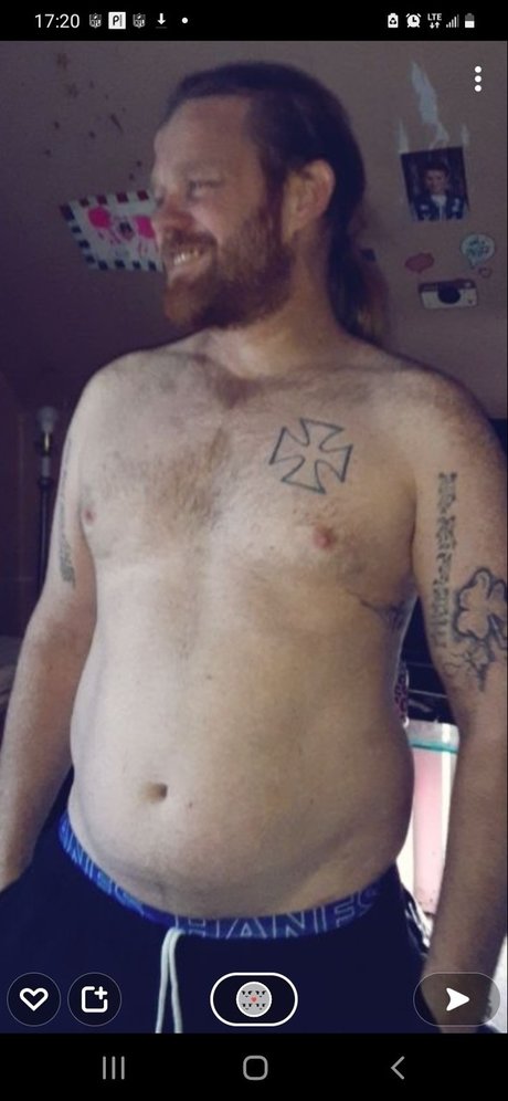 Foto desnuda filtrada de OnlyFans de Frank