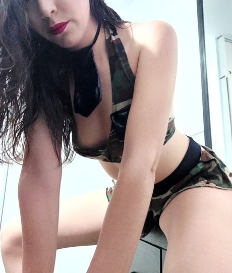 Foto desnuda filtrada de OnlyFans de Rudegirl