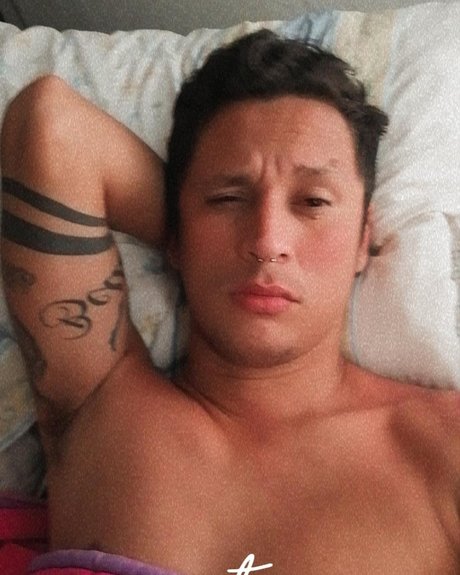 Foto desnuda filtrada de OnlyFans de Mark Mongra