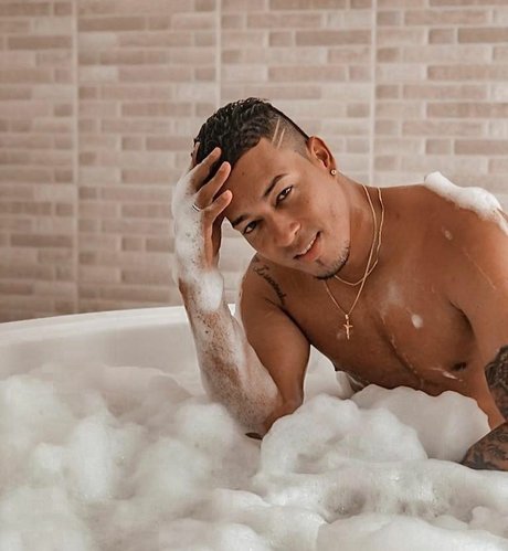 Foto desnuda filtrada de OnlyFans de Marcel
