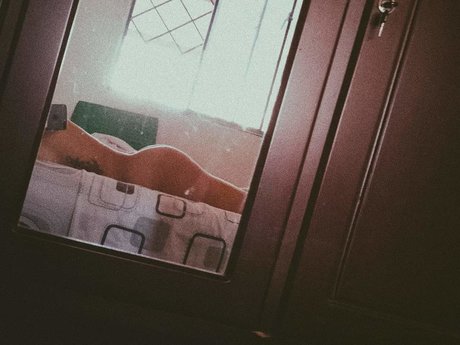 Foto desnuda filtrada de OnlyFans de Manu 