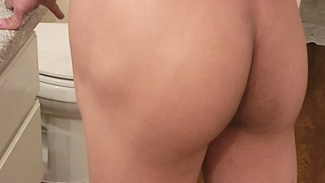 Foto desnuda filtrada de OnlyFans de Manikin Doll