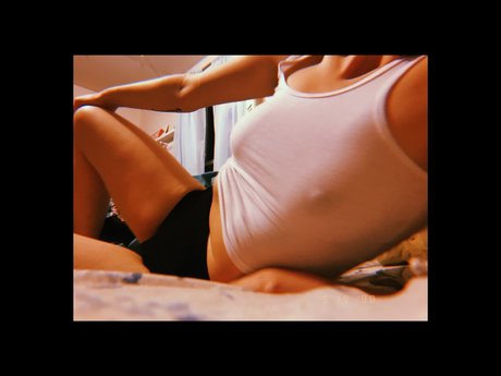 Foto desnuda filtrada de OnlyFans de Manicpixiegypsy