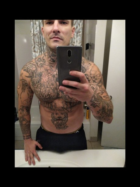 Foto desnuda filtrada de OnlyFans de Maniac Wes