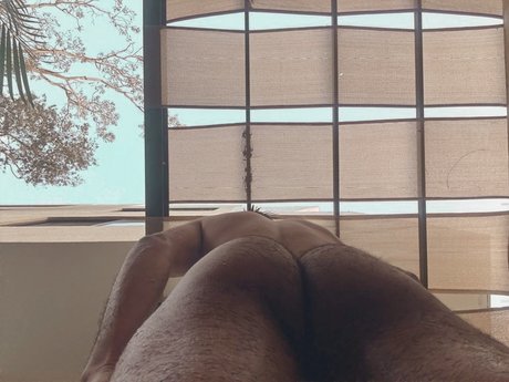 Foto desnuda filtrada de OnlyFans de Ariel