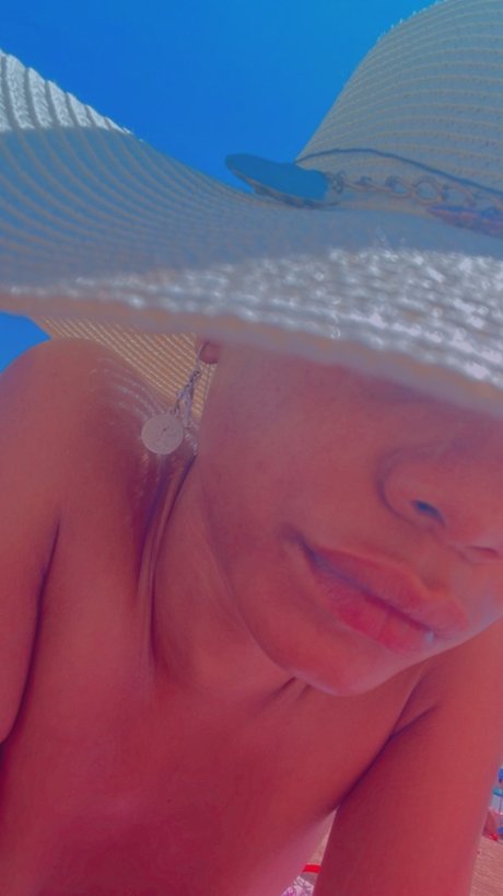 Foto desnuda filtrada de OnlyFans de Nona