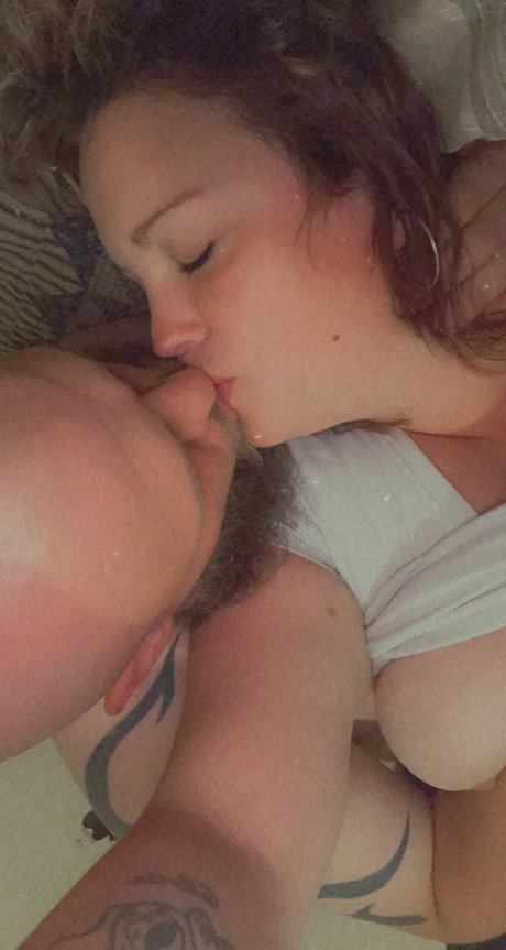Foto desnuda filtrada de OnlyFans de Ron Ampamp Jami Resseger