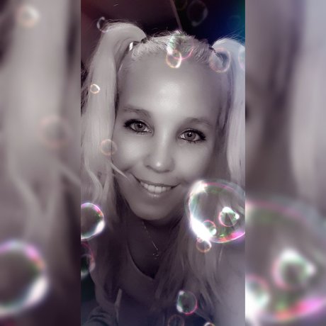 Foto desnuda filtrada de OnlyFans de Romi