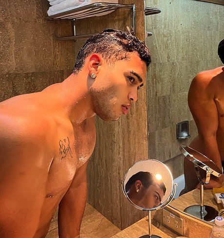 Foto desnuda filtrada de OnlyFans de Rome Arper