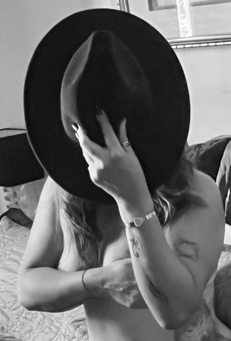 Foto desnuda filtrada de OnlyFans de Roman Gypsy