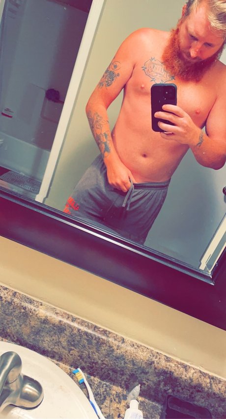Foto desnuda filtrada de OnlyFans de Red