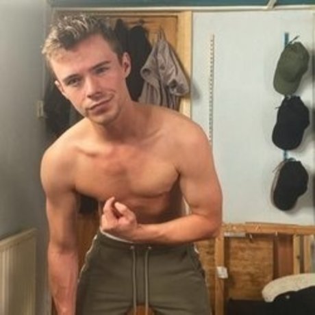 Foto desnuda filtrada de OnlyFans de Robert Anthony