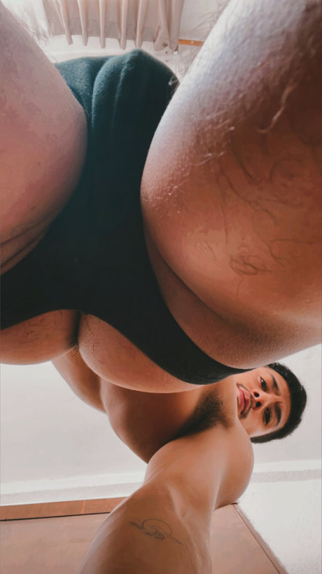 Foto desnuda filtrada de OnlyFans de Mario Jurado