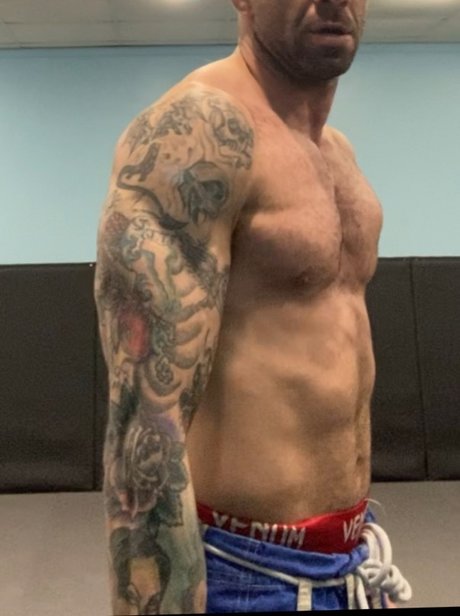 Foto desnuda filtrada de OnlyFans de Vince