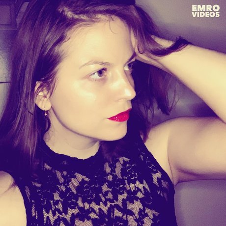 Foto desnuda filtrada de OnlyFans de Marina Amdream