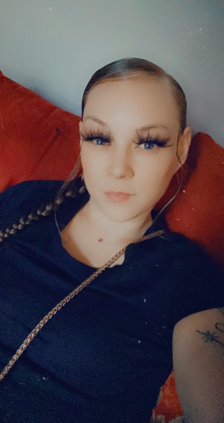 Foto desnuda filtrada de OnlyFans de Marilyn Kash