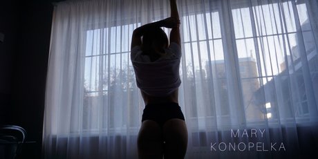 Foto desnuda filtrada de OnlyFans de Mariekona
