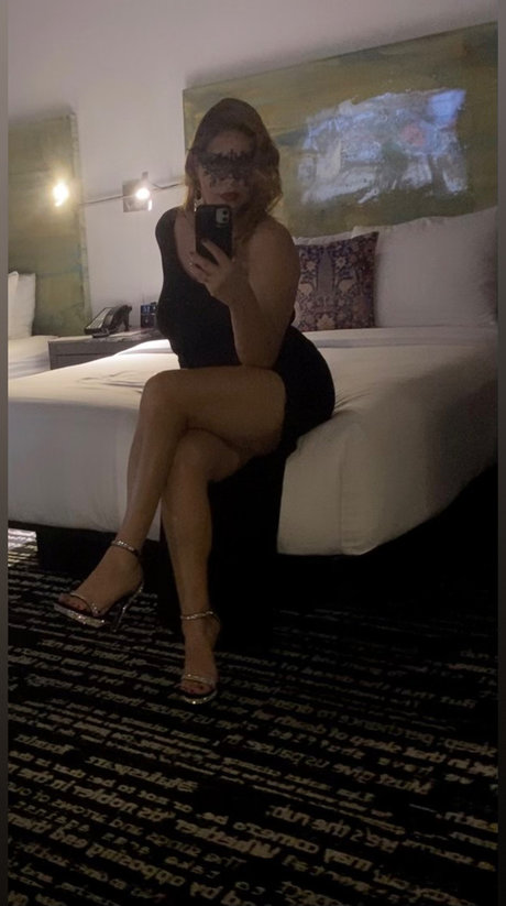angie1616