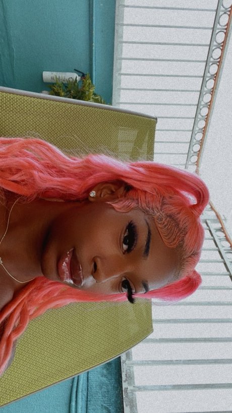 Foto desnuda filtrada de OnlyFans de Bambii Dollazz
