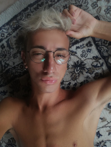 Foto desnuda filtrada de OnlyFans de Vincent