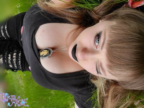 Foto desnuda filtrada de OnlyFans de Lillium Haze