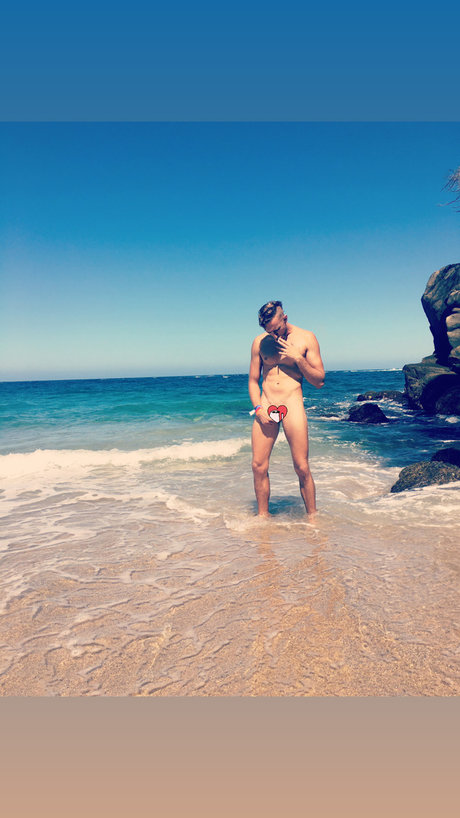 Foto desnuda filtrada de OnlyFans de Max
