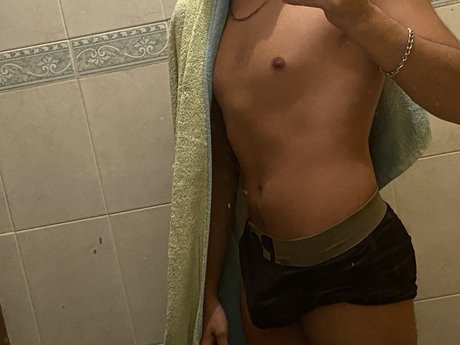 Foto desnuda filtrada de OnlyFans de Mauro Delgado