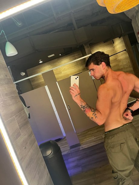 Foto desnuda filtrada de OnlyFans de Pablo