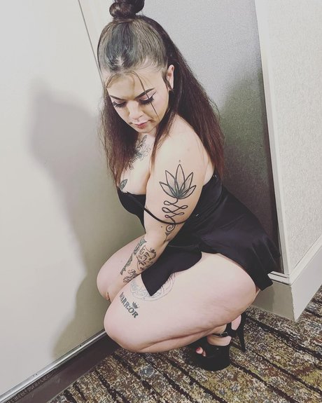 Foto desnuda filtrada de OnlyFans de Paris Kay
