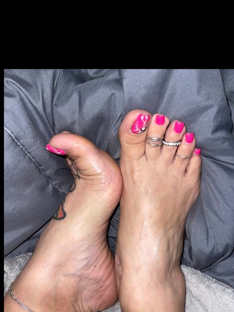 Foto desnuda filtrada de OnlyFans de Beauti Feet