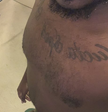 Foto desnuda filtrada de OnlyFans de Joe Samas