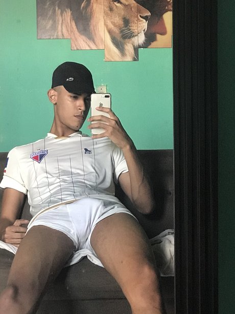 Matheus Soaresy