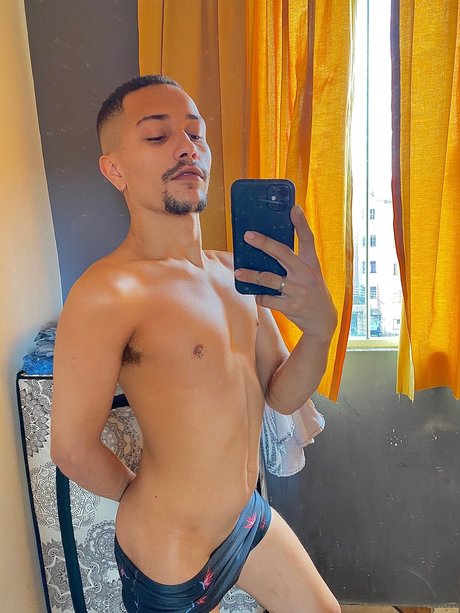 Foto desnuda filtrada de OnlyFans de Matheus