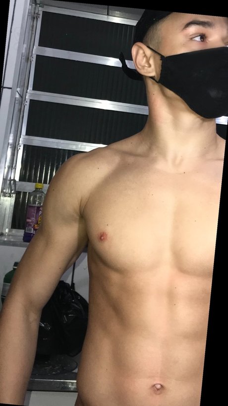 Foto desnuda filtrada de OnlyFans de Theusluccas
