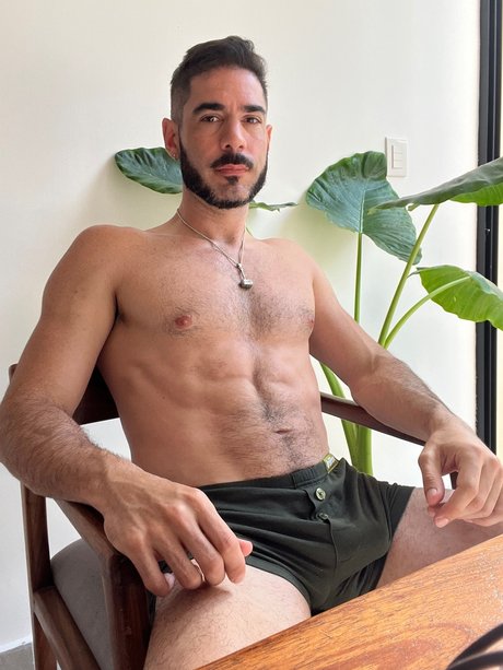 Foto desnuda filtrada de OnlyFans de Nicolas Matthias