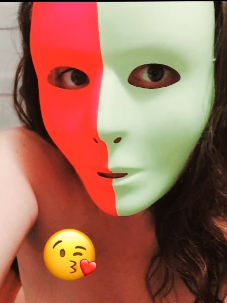 Xxmaskupbittyxx