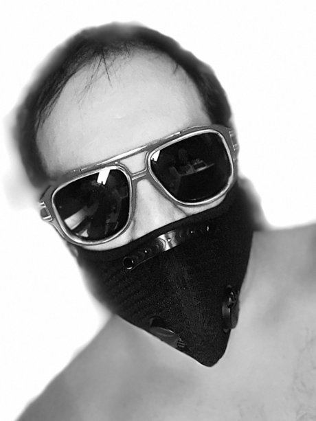 Foto desnuda filtrada de OnlyFans de Masked Mountain Man