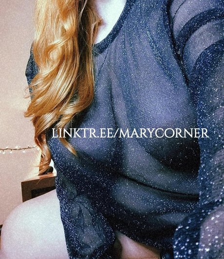 Foto desnuda filtrada de OnlyFans de Mary Corner