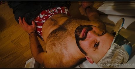 Foto desnuda filtrada de OnlyFans de Beardedsnack