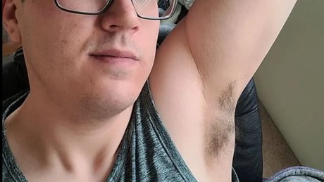 Foto desnuda filtrada de OnlyFans de Bearlyhairy