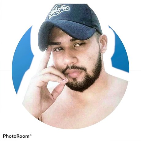 Foto desnuda filtrada de OnlyFans de Ronald Cova